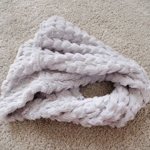 Infinity scarf